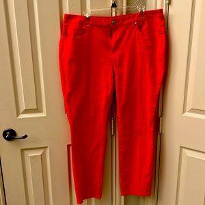 Crown & Ivy Skinny Jeans. Pink. Like New. Size 18.